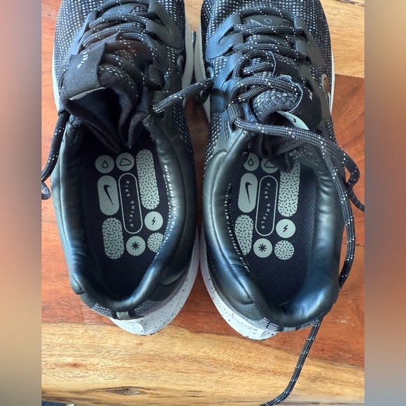 Nike Zoom Winflo 8 Running Shoes - Picture 2 of 8